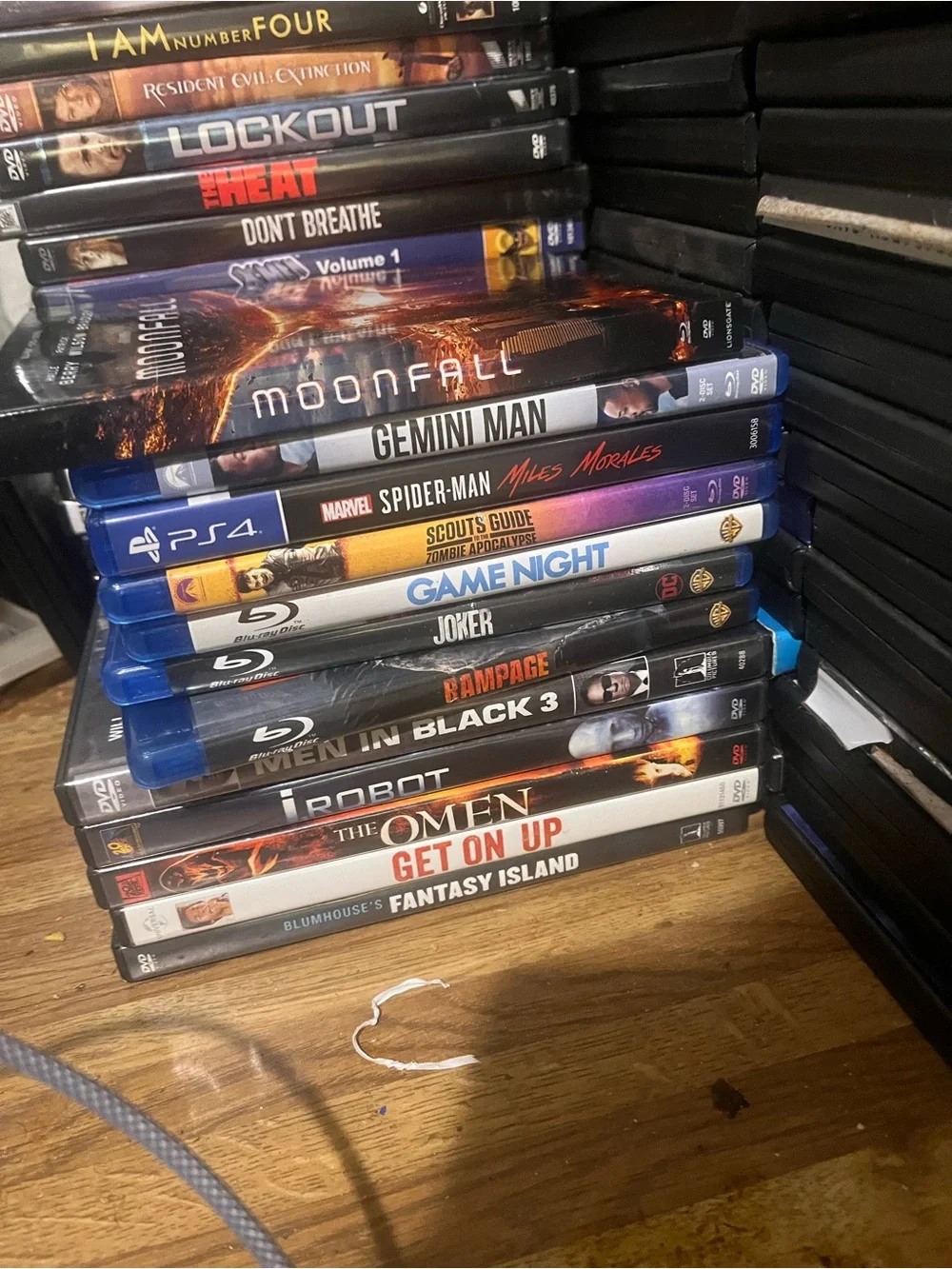 N/A dvd’s $1